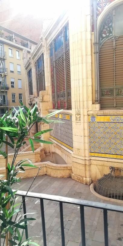 Precioso Apartamento Frente Del Mercado Central Valencia Buitenkant foto